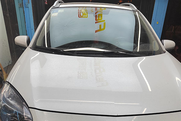 汽車鍍膜玻璃